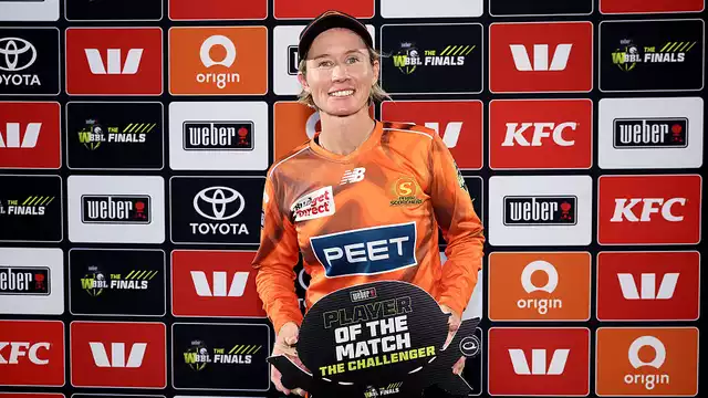 Beth Mooney Stars as Perth Scorchers Beat Sydney Sixers by 11 Runs in WBBL Challenger